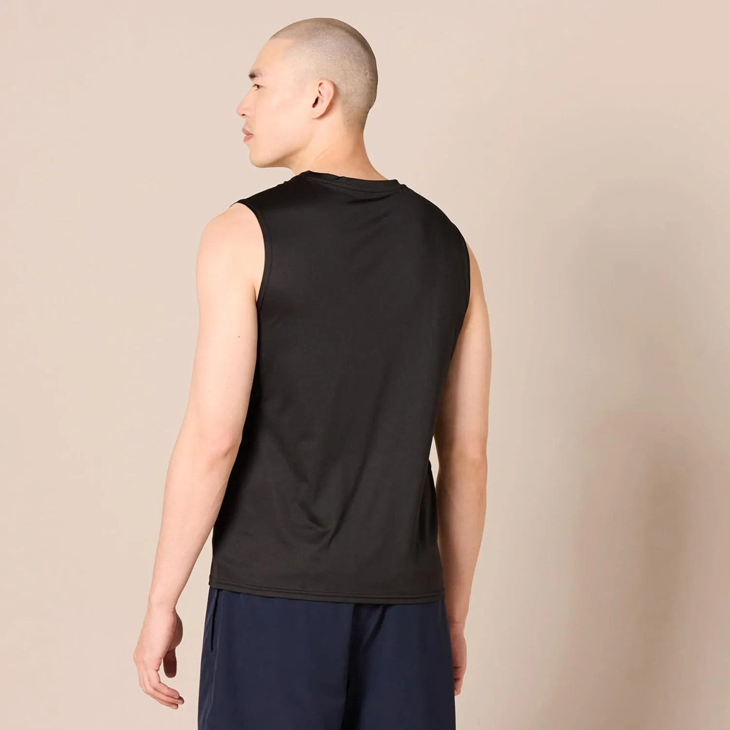 Amazon Essentials Men's Active Quick Dry Tech Stretch Lightweight Sleeveless Muscle Shirt