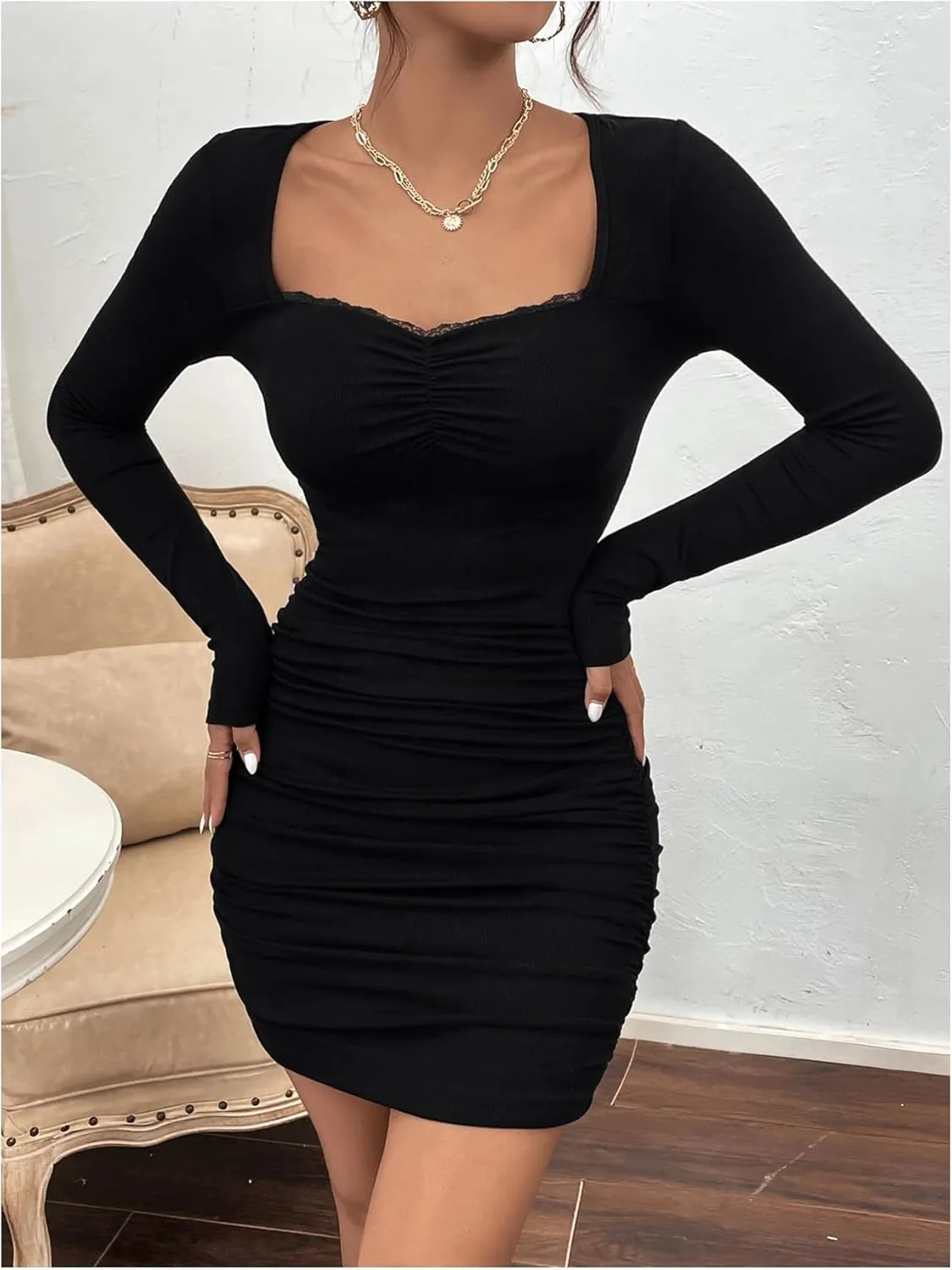 Floerns Women's Sweetheart Neck Long Sleeve Lace Trim Bodycon Mini Dress