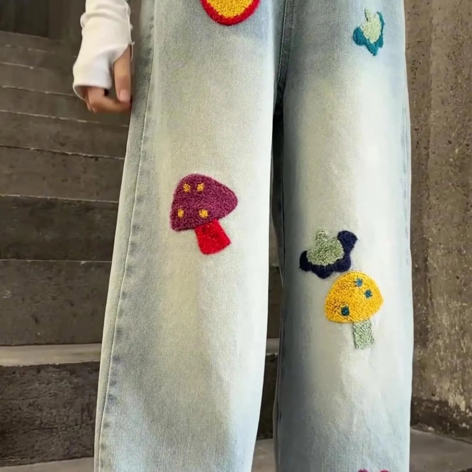 Girls Wide Leg Jeans Denim Elastic Wasit Mushroom Applique Y2k Street Pants Fashion Baggy Straight Trousers Kids Clothes