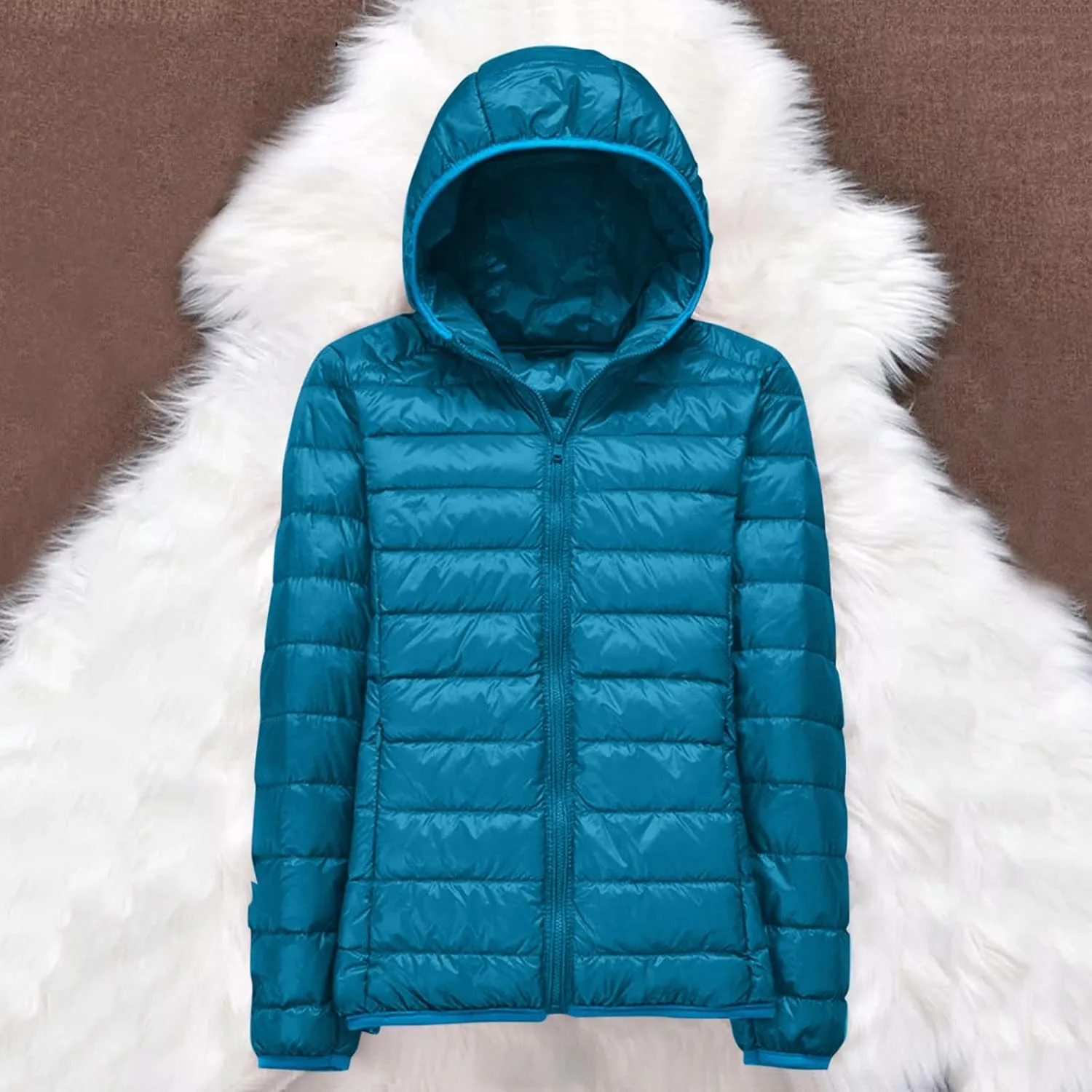 Puffer Jacket Womens with Hood Winter Warm Packable Bubble Jacket Lightweight Slim Fit Short Duck Down Coat