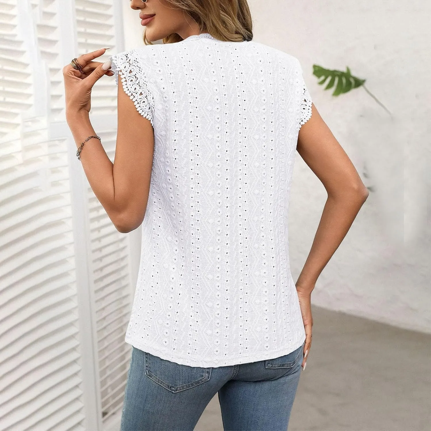 Womens Tops Casual Fashion Crew Neck Solid Color Lace Sleeveless Camisole Summer Vacation Beach 2025 Dressy Tank Top