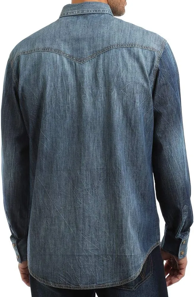 Wrangler Men's Retro Two Pocket Long Sleeve Snap Shirt